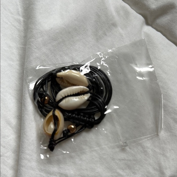 Beachy Shell Necklaces - Picture 7 of 7